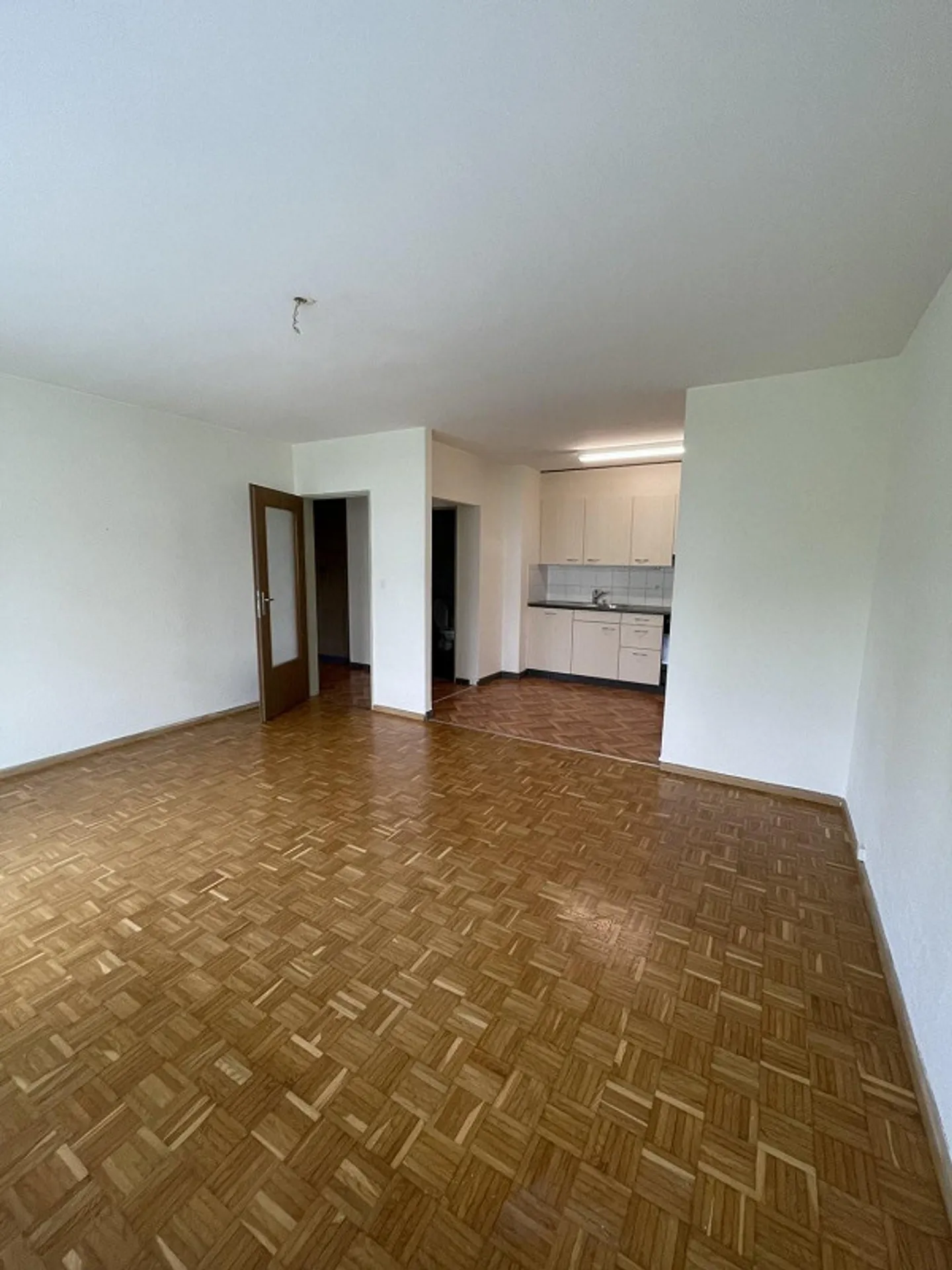 Appartement 3 pièces avec balcon à Frenkendorf à louer - Photo 3 sur 8