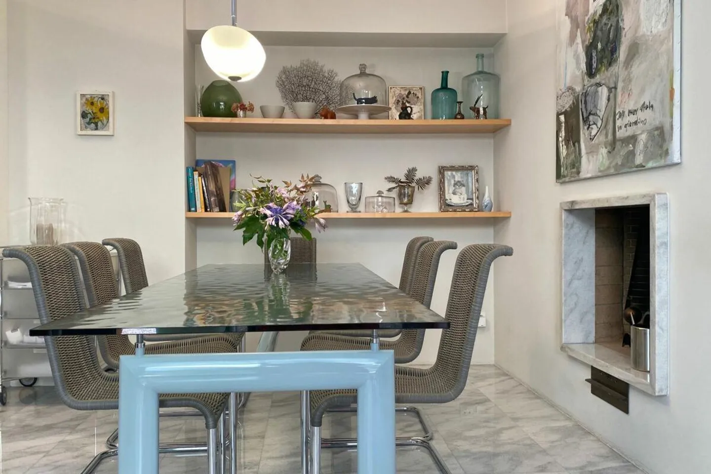 Charming Flat with Mediterranean Courtyard - Photo 8 of 30