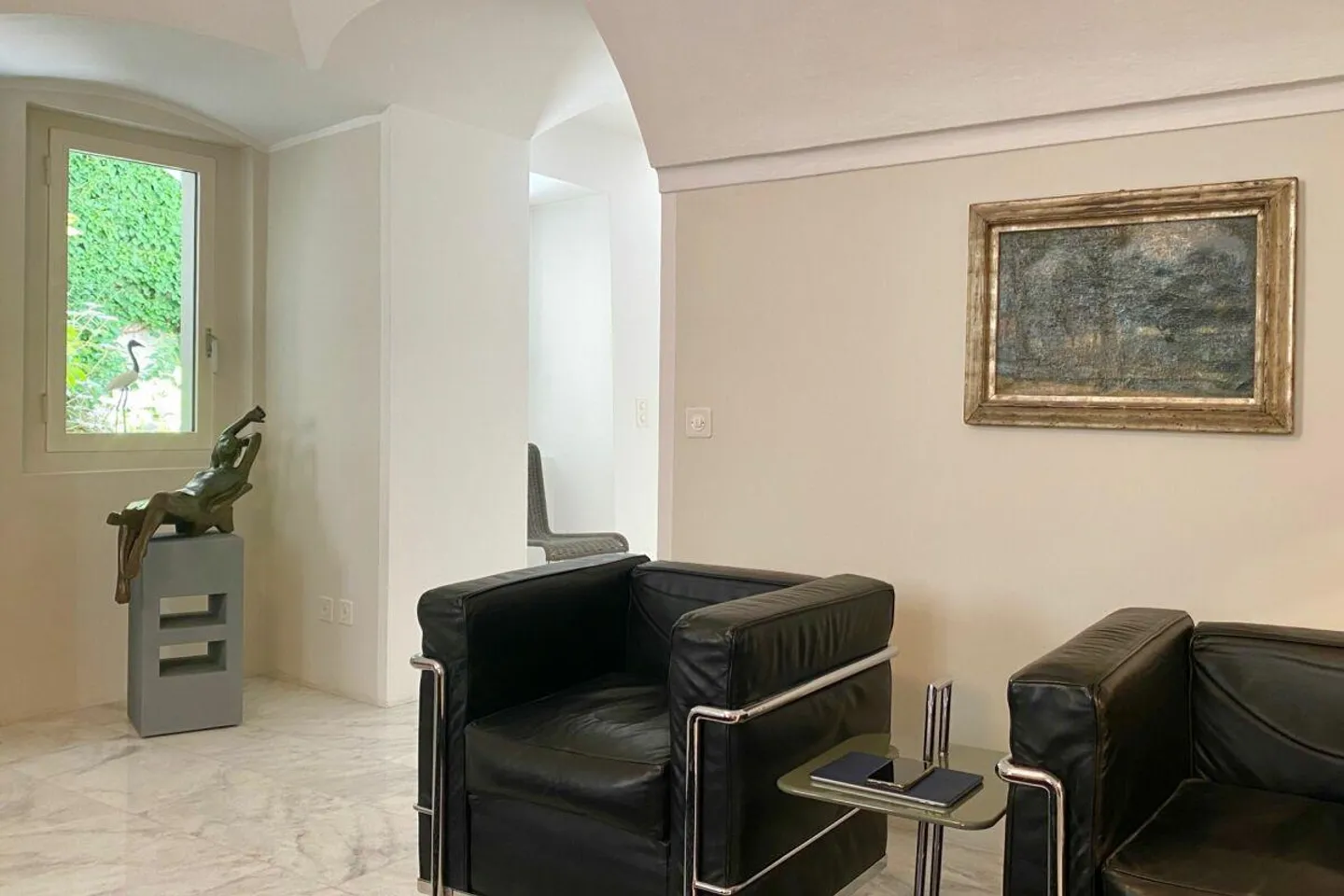 Charming Flat with Mediterranean Courtyard - Photo 12 of 30