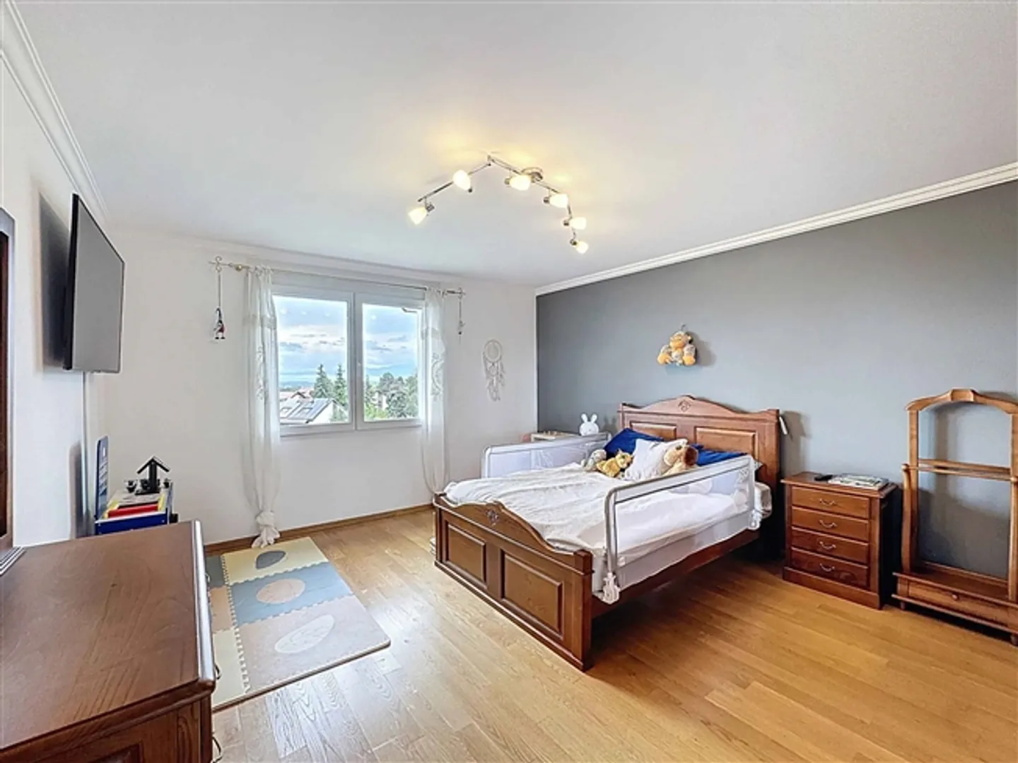 Eccellente proprietà indipendente con 7,5 camere - Foto 8 di 12