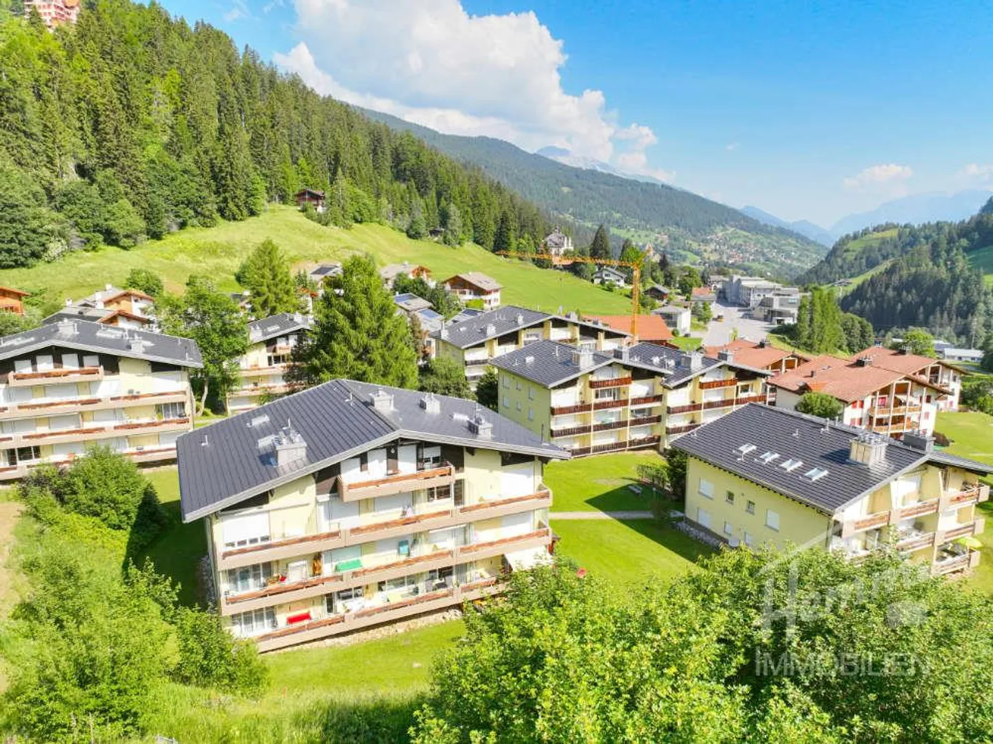 Ruhiges Studio mit Balkon und Bergblick - Foto 3 von 16