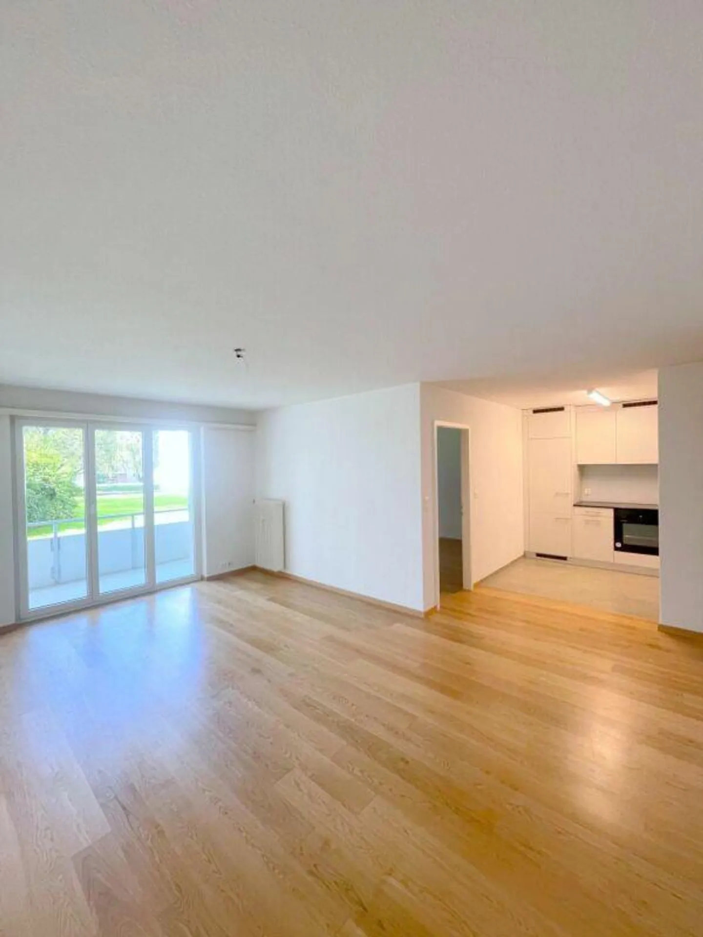 Modernes Apartment mit Balkon - Foto 5 von 9