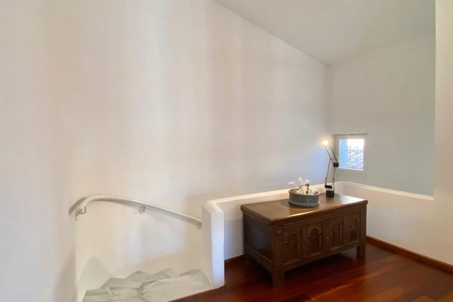 Charming Flat with Mediterranean Courtyard - Photo 30 of 30