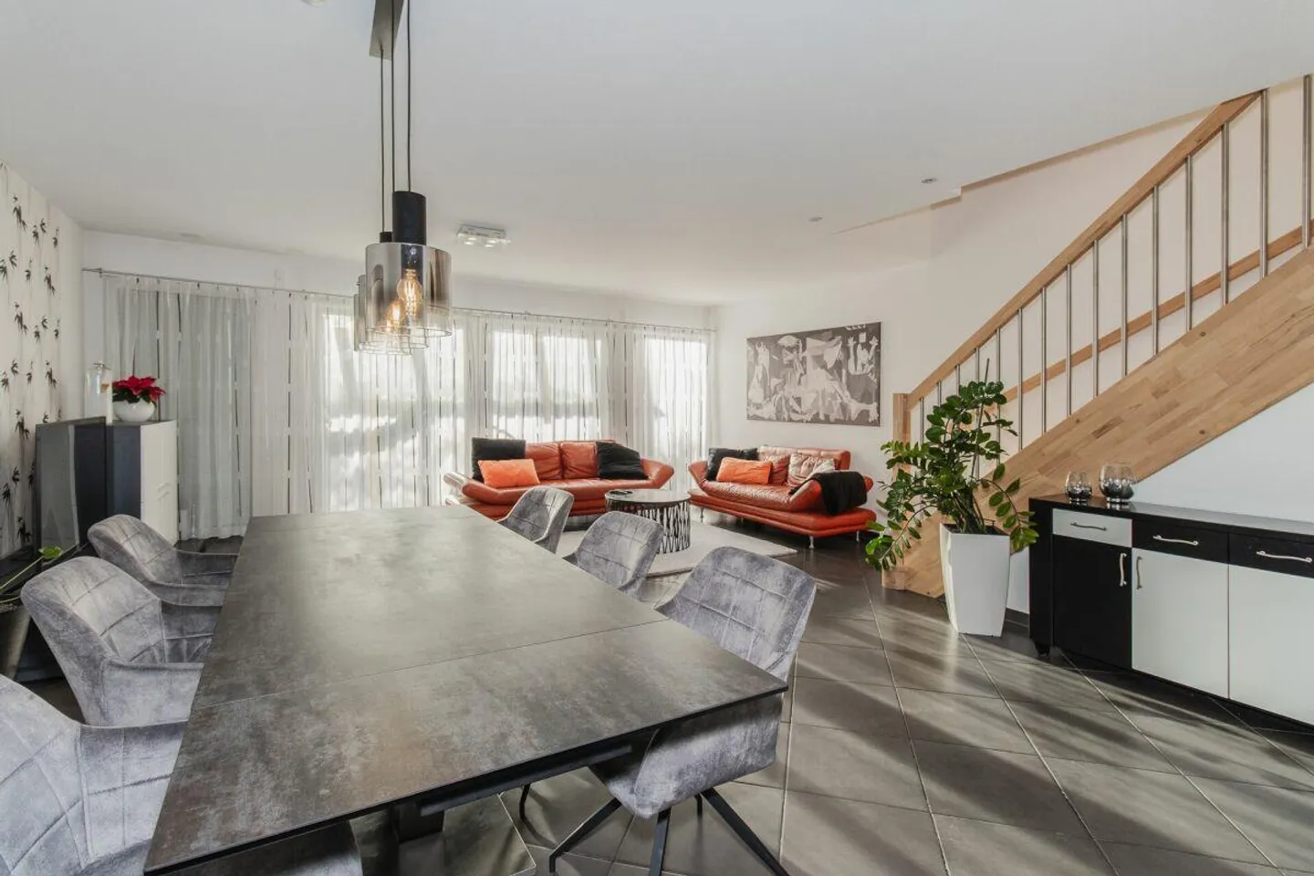 Meraviglia di spazio: Casa a schiera di 5,5 stanze vicino al lago - Foto 8 di 15