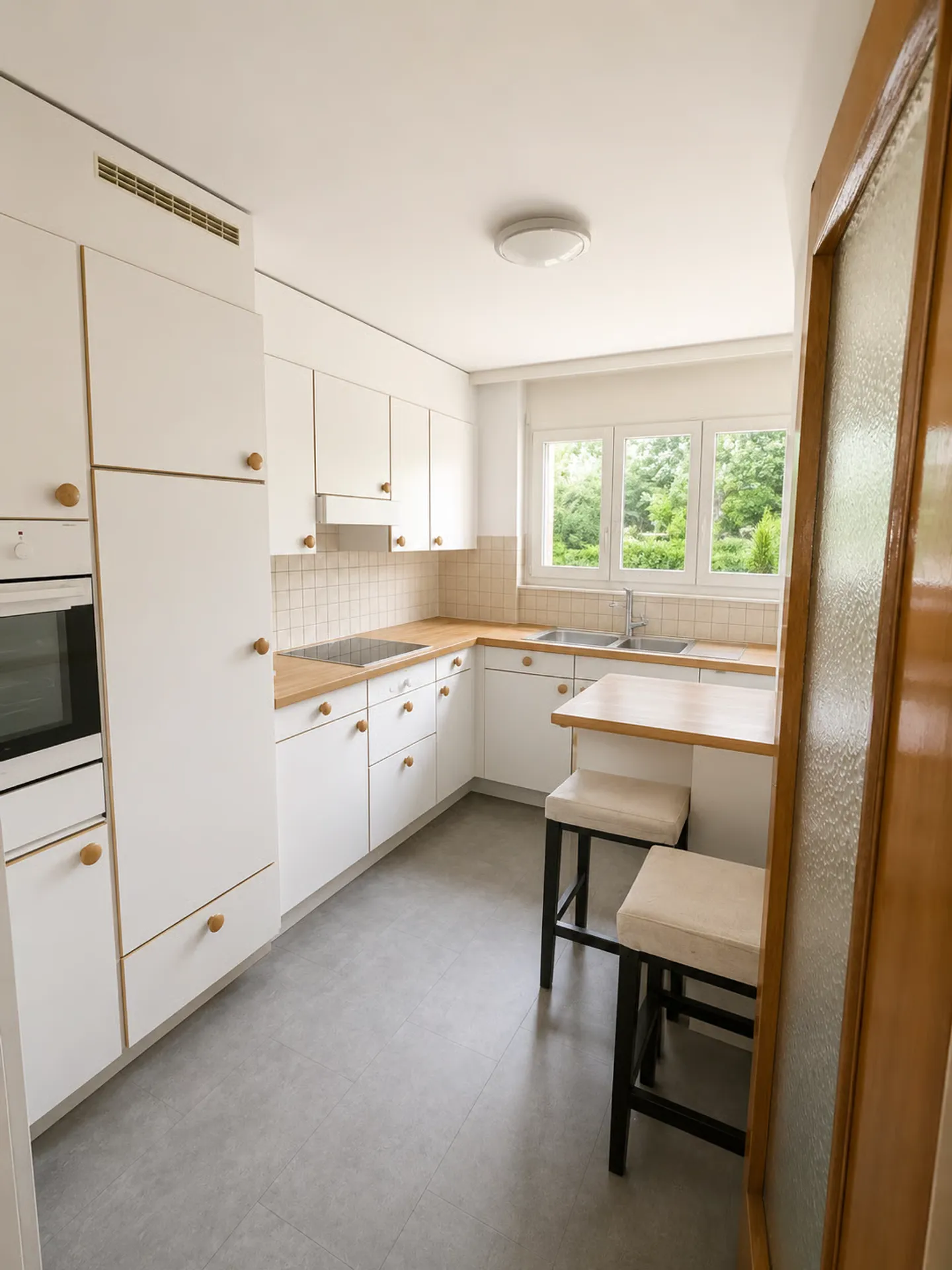Grosszügige 4-Zimmer-Wohnung mit Cheminée - Foto 5 von 12