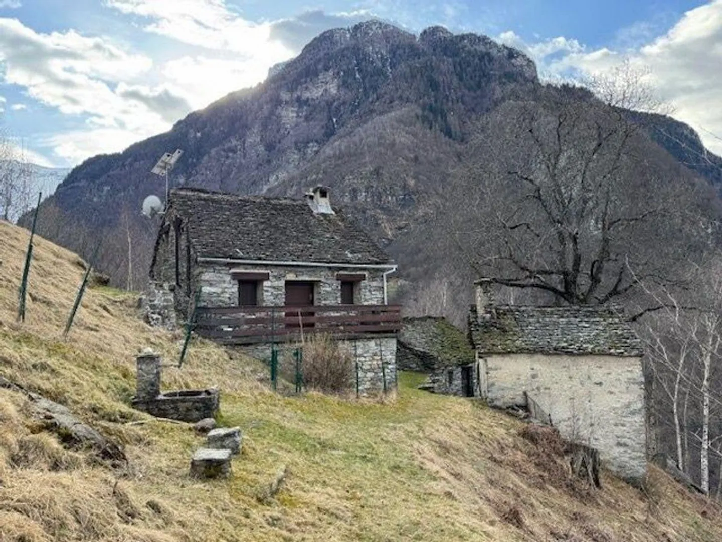 4 Room single house - Photo 1 of 12