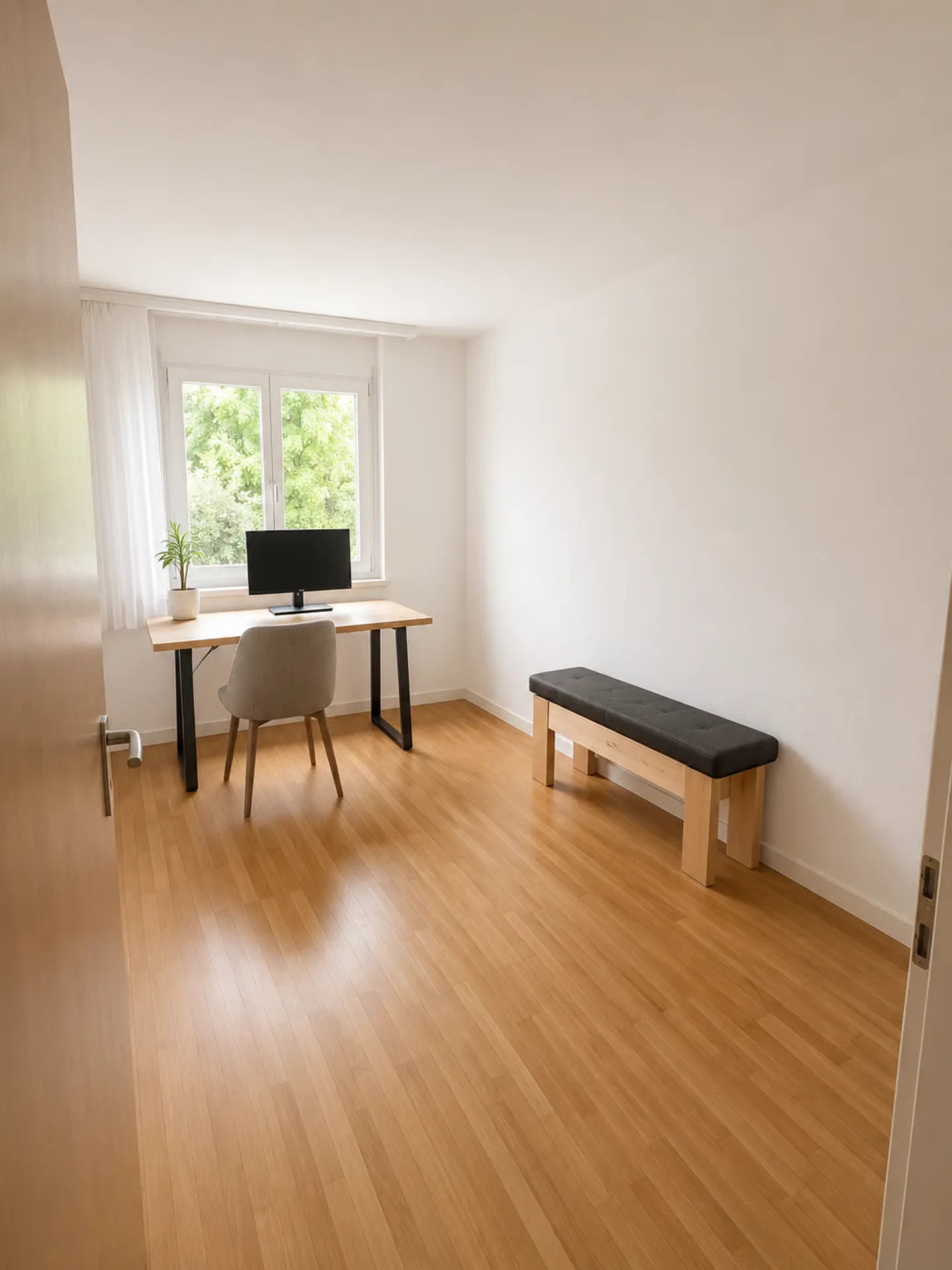 Grosszügige 4-Zimmer-Wohnung mit Cheminée - Foto 7 von 12