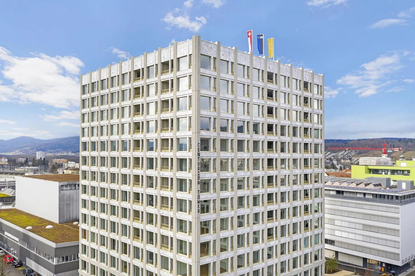 Appartement lumineux de 3,5 pièces au 6ème étage 06.06 - Photo 1 sur 5