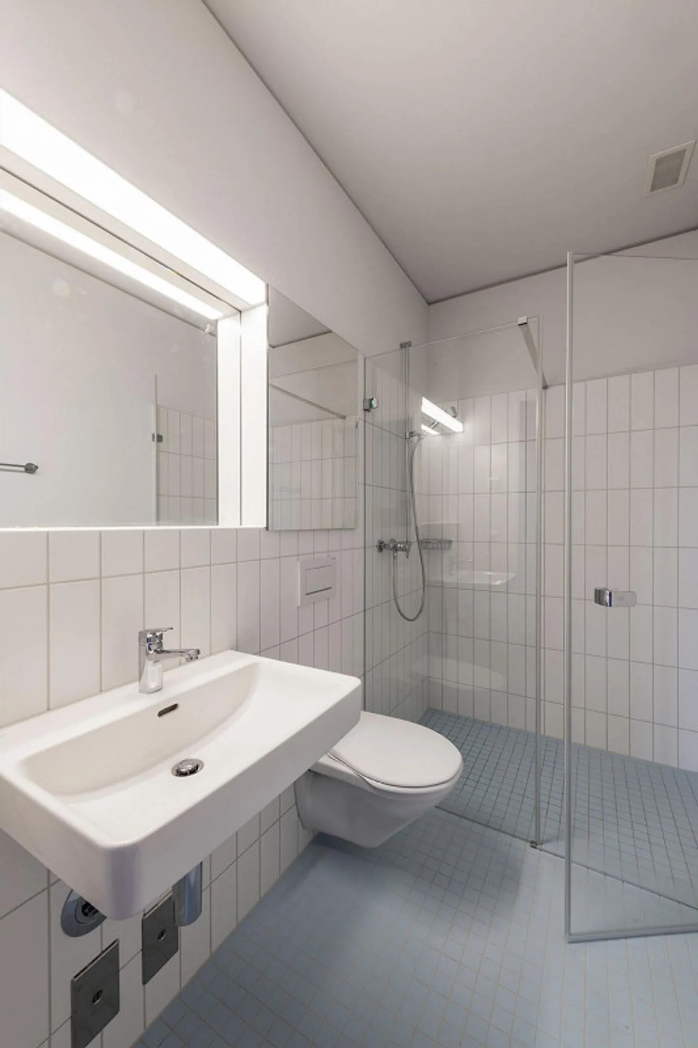 Appartement lumineux de 3,5 pièces au 6ème étage 06.06 - Photo 4 sur 5