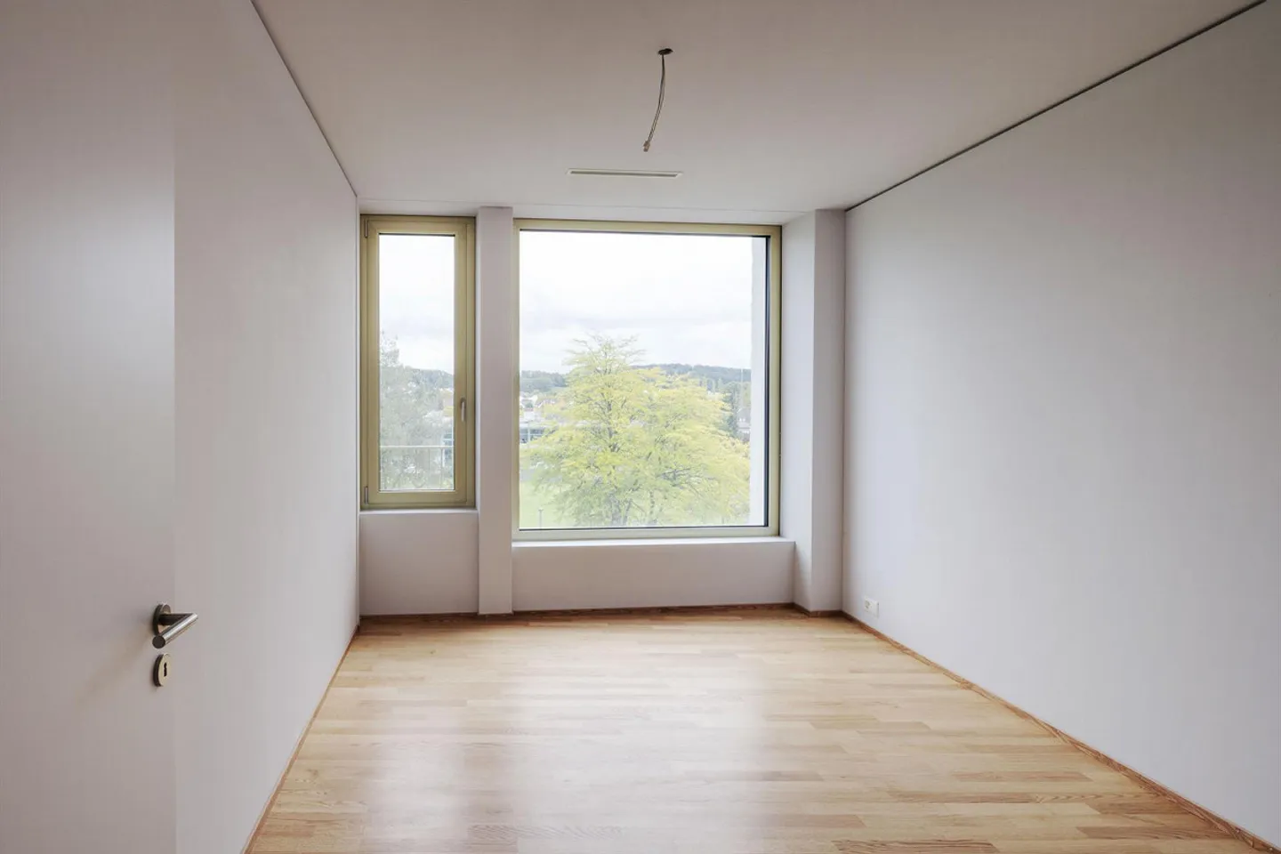 Appartement lumineux de 3,5 pièces au 6ème étage 06.06 - Photo 5 sur 5