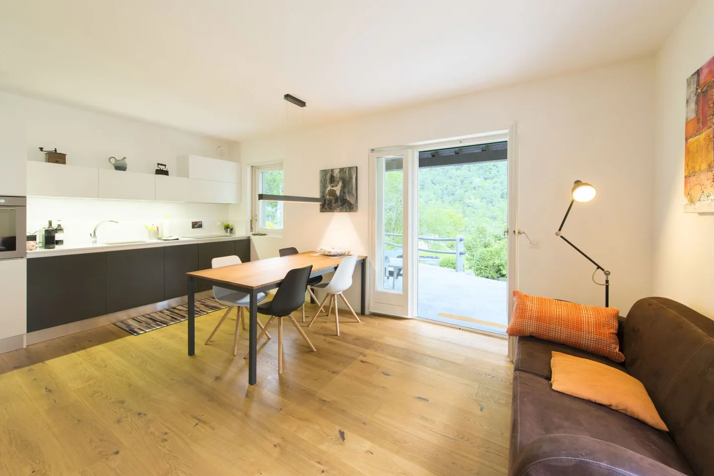 Casa con terreno - Foto 6 di 16
