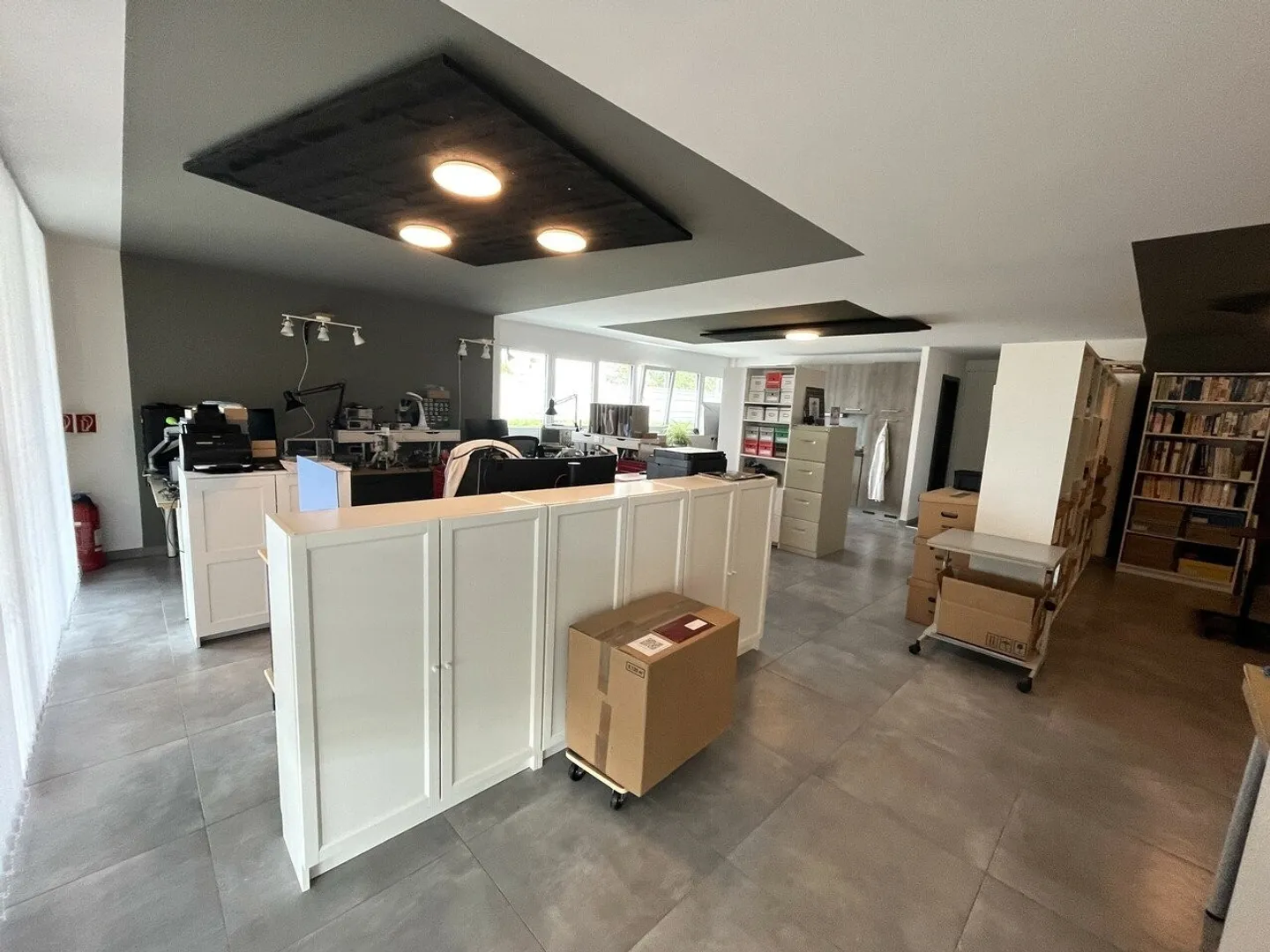 Commercial space / offices of 93m2 in Poliez-le-Grand - Photo 4 of 11