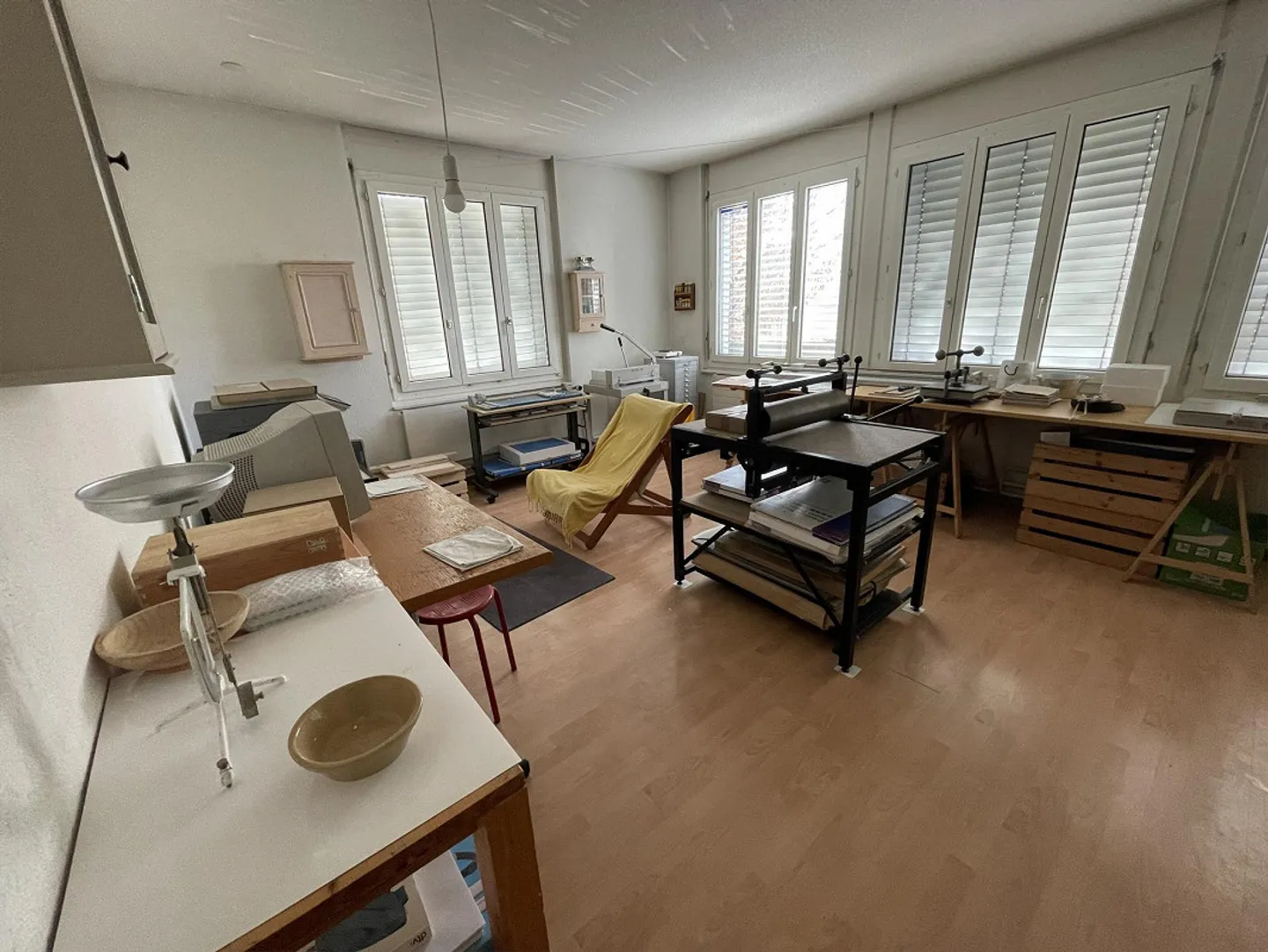 Ufficio luminoso vicino al centro di Bümpliz - Foto 1 di 6