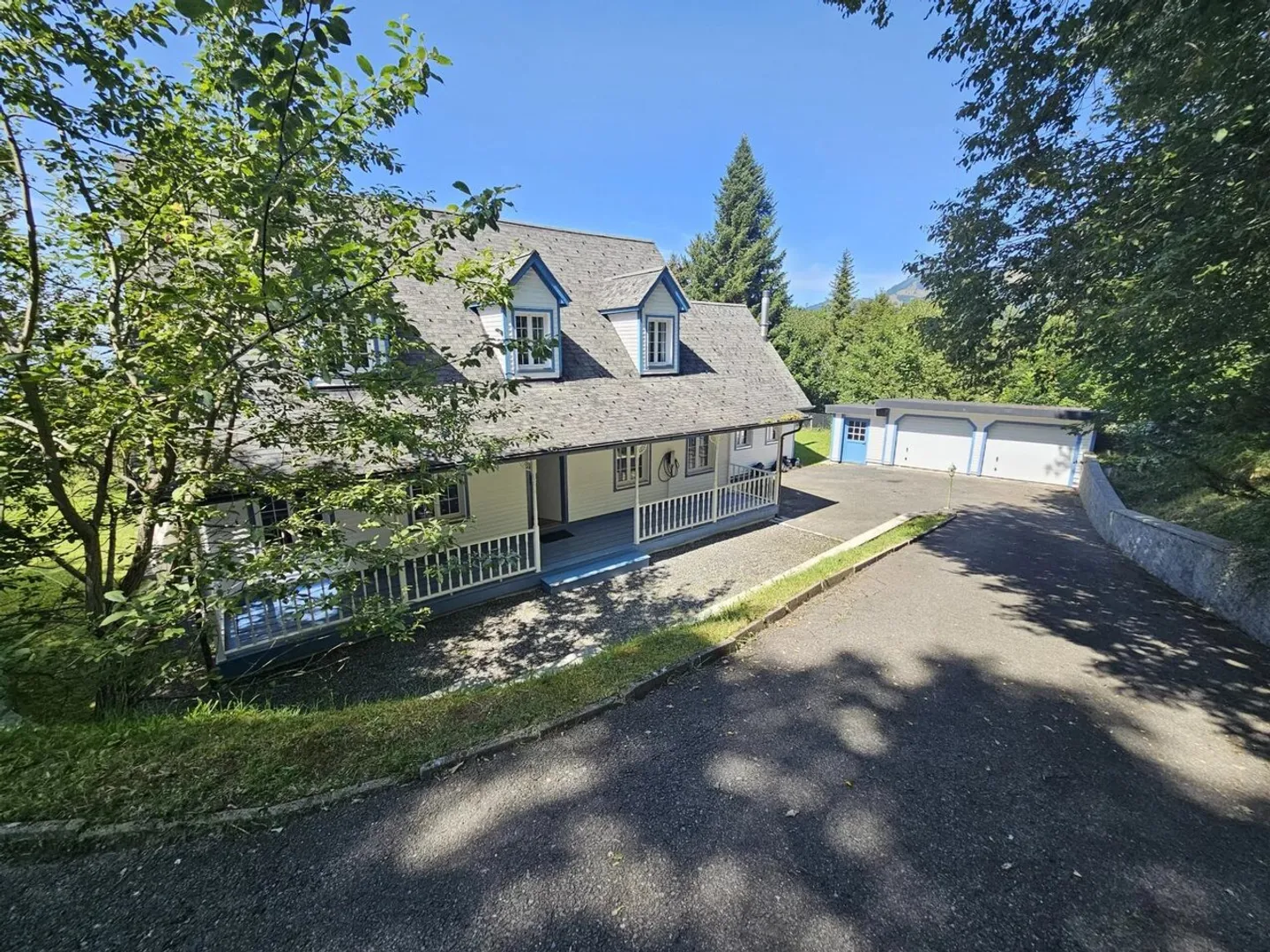 Flucht in die Höhen von Montreux - Photo 3 sur 13