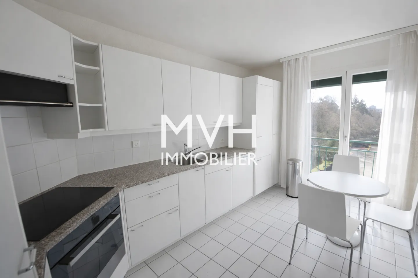Charmante Wohnung mit Balkon - Foto 2 von 5