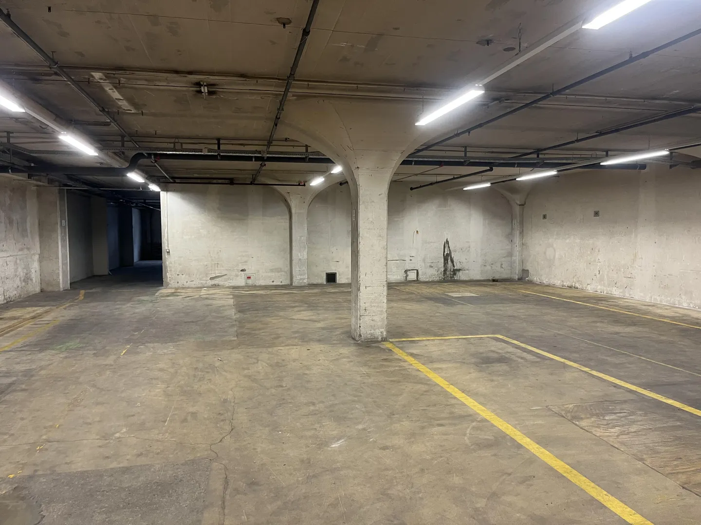 Edificio ad uso misto in affitto - Foto 3 di 10