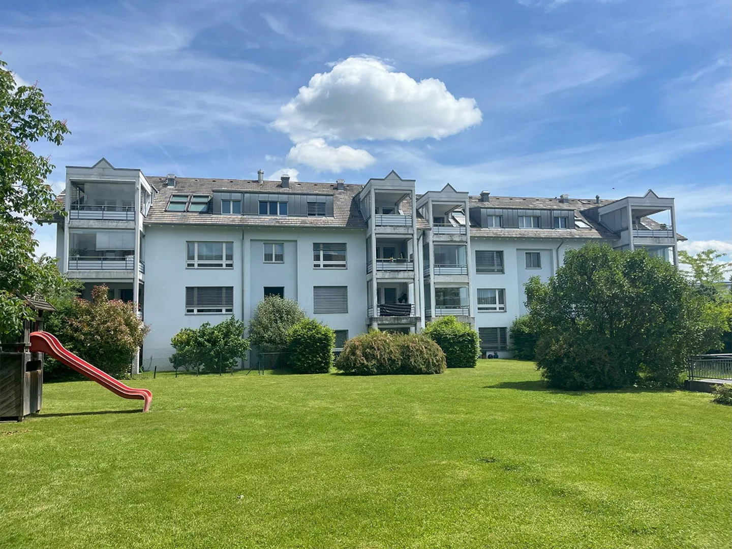 Living in the Heart of Steinhausen - Central, Quiet, Livable. - Photo 1 of 1