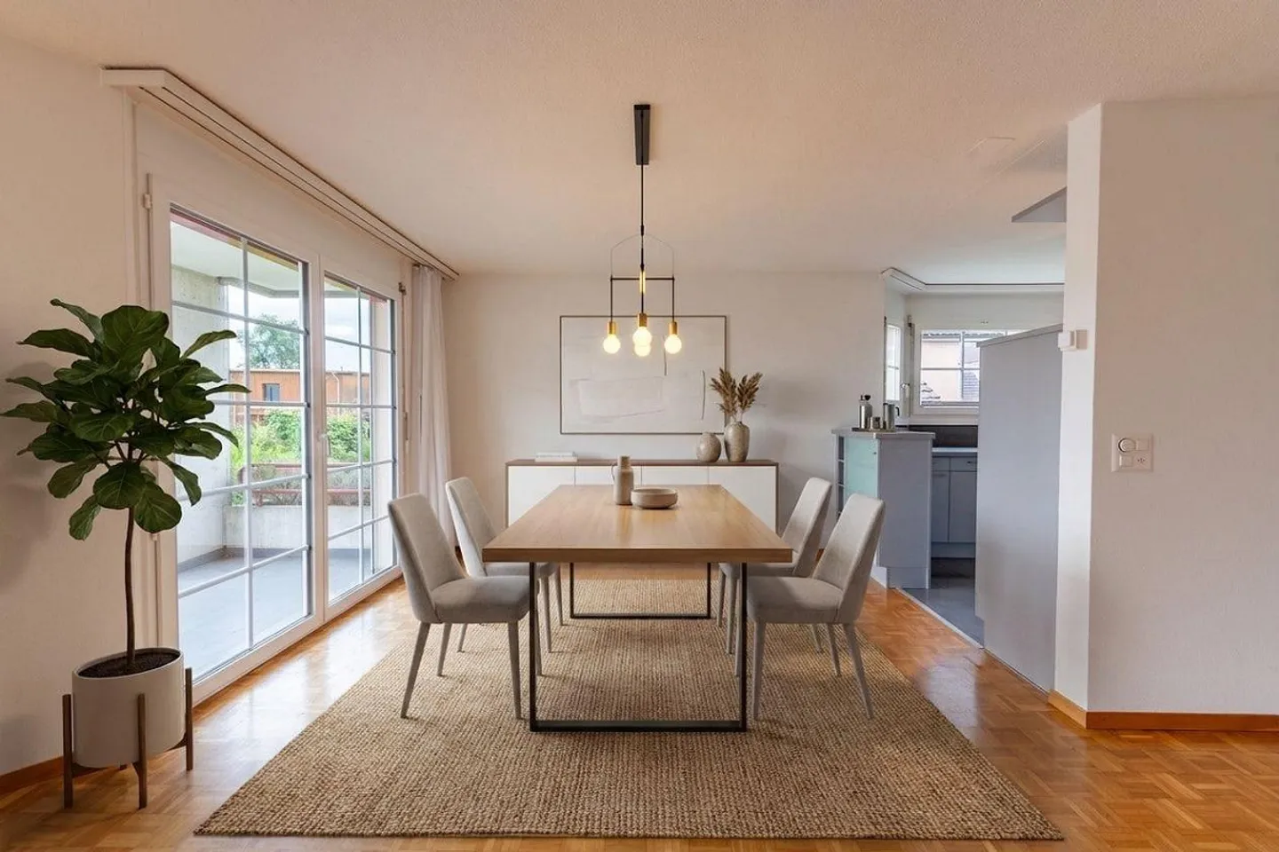 Appartement attrayant au rez-de-chaussée avec cheminée et beaucoup d'espace de rangement - Photo 5 sur 13