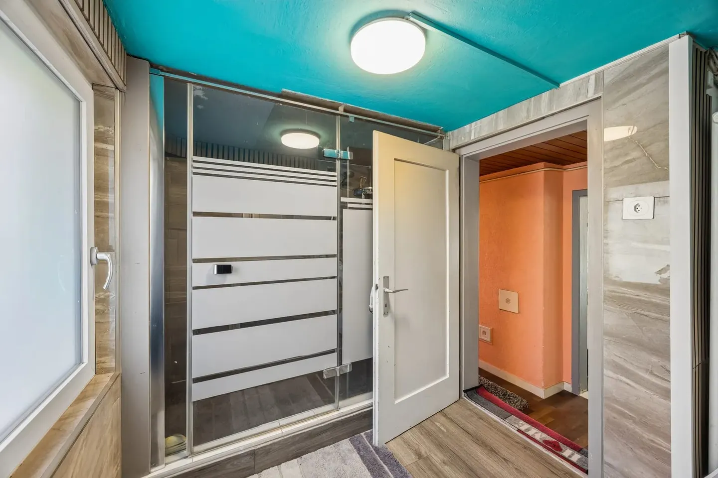 Charmantes Einfamilienhaus mit Garten - Foto 6 von 12