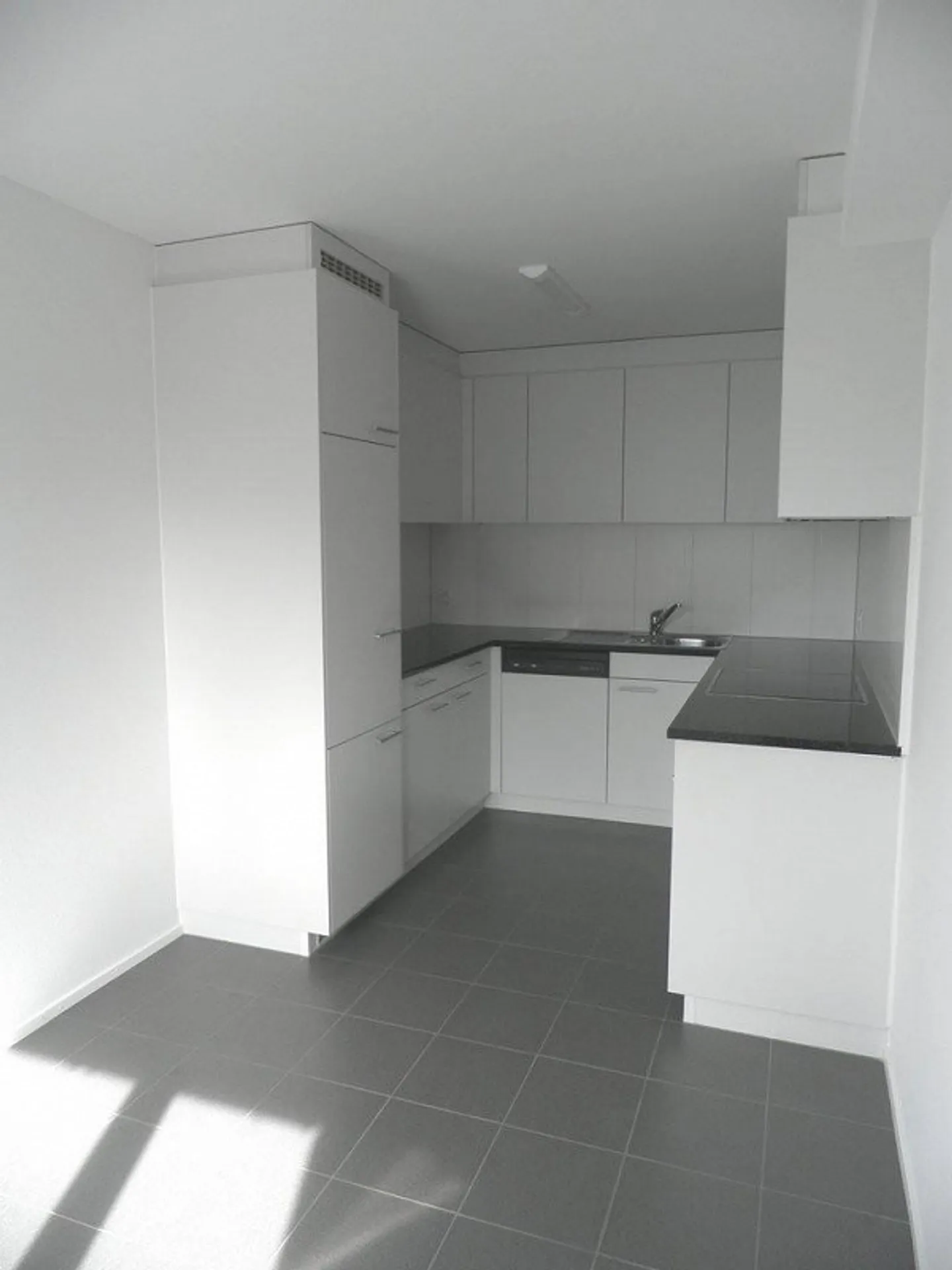 Welcome to your new home - Photo 3 of 9