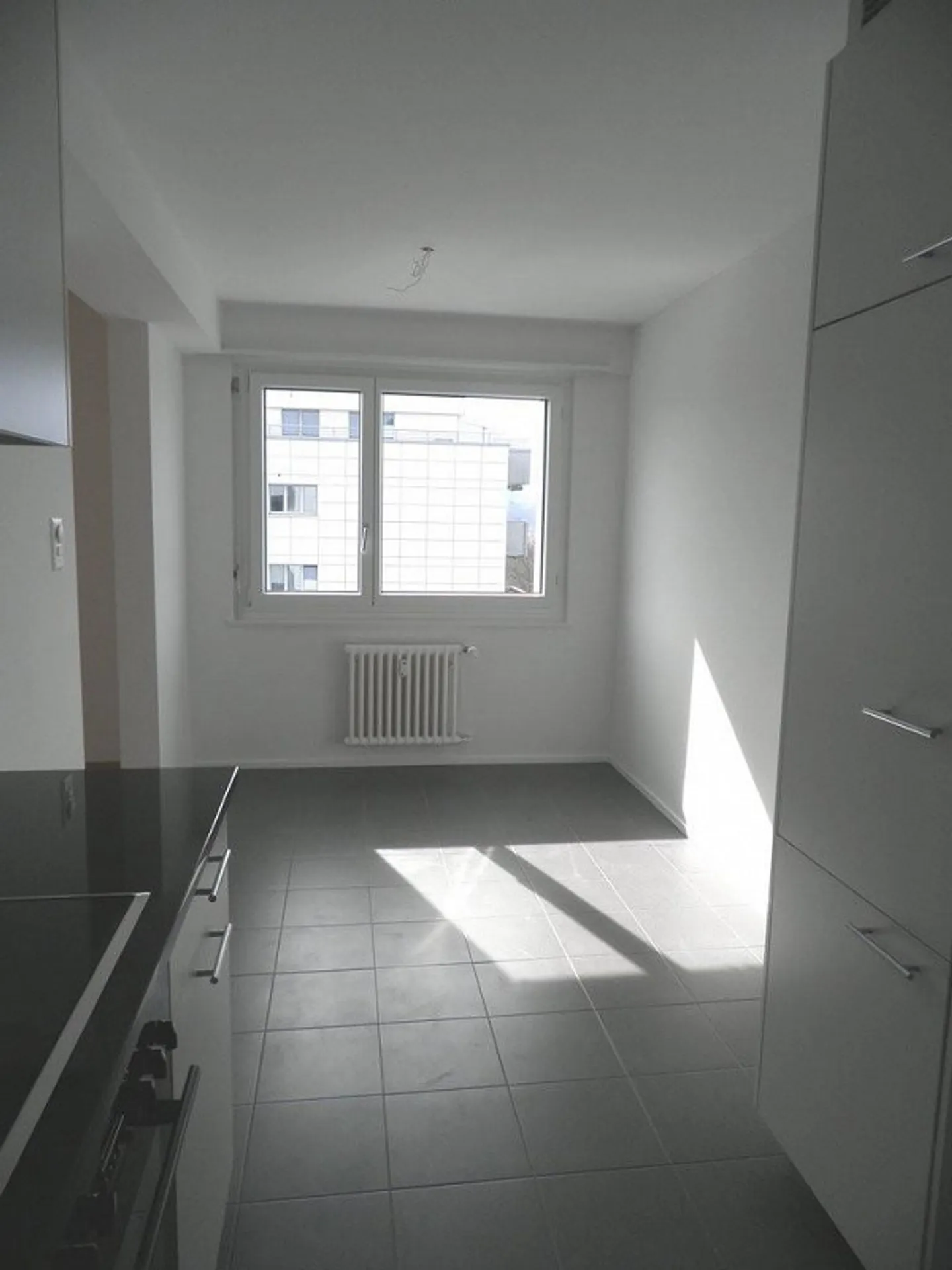 Welcome to your new home - Photo 4 of 9