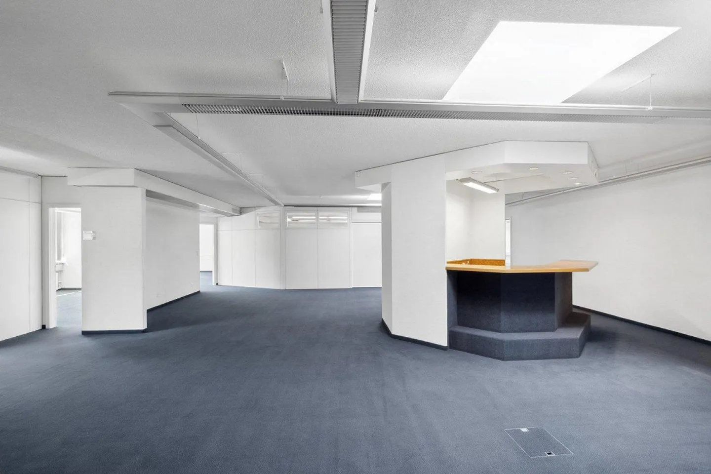 Bureaux lumineux au dernier étage - Photo 4 sur 10