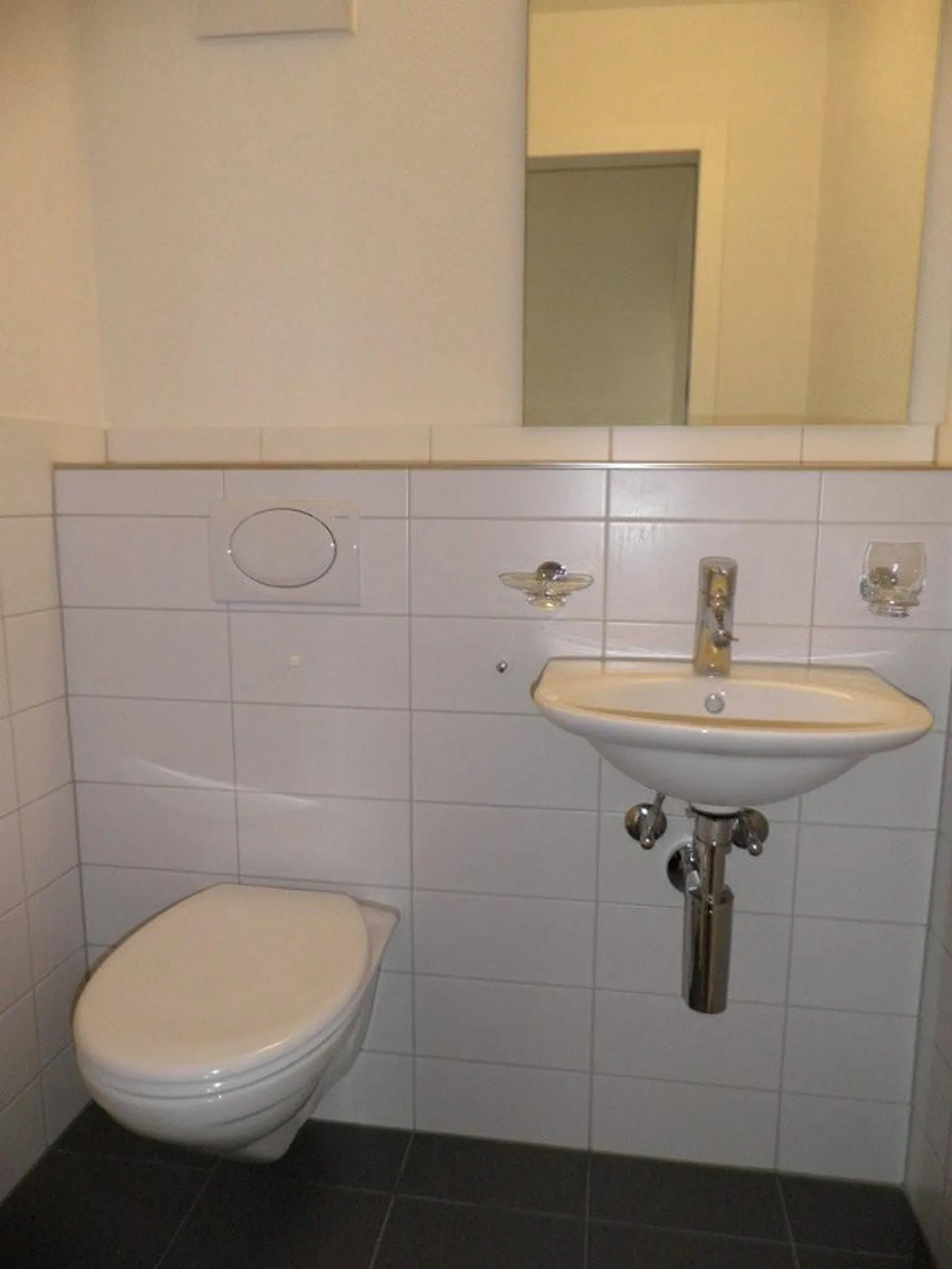 Welcome to your new home - Photo 6 of 9