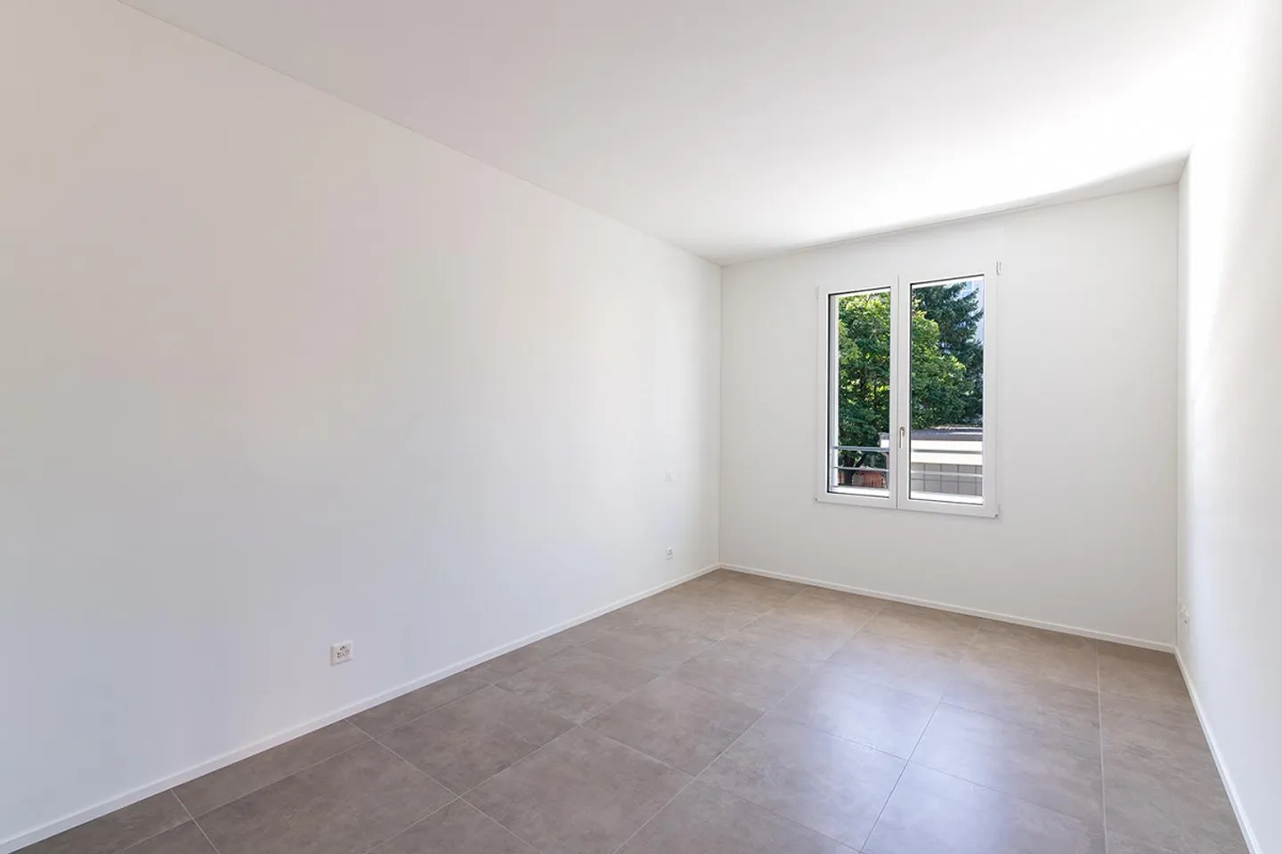 Elegant 2.5-room apartment in the center - Photo 5 of 6