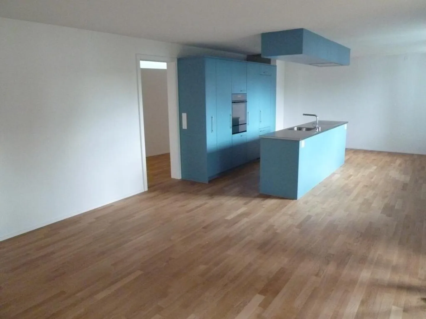 Modern 3.5-room apartment in Ostermundigen with large balcony - Photo 3 of 7