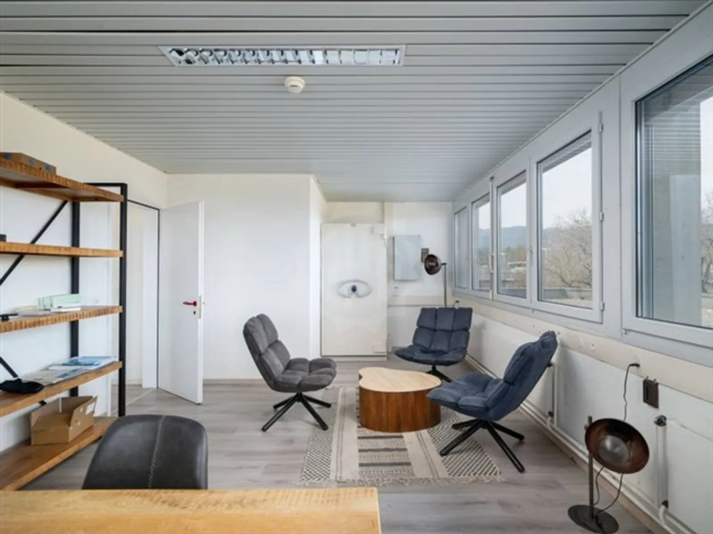 A rare investment opportunity in a dynamic sector - Photo 11 of 12