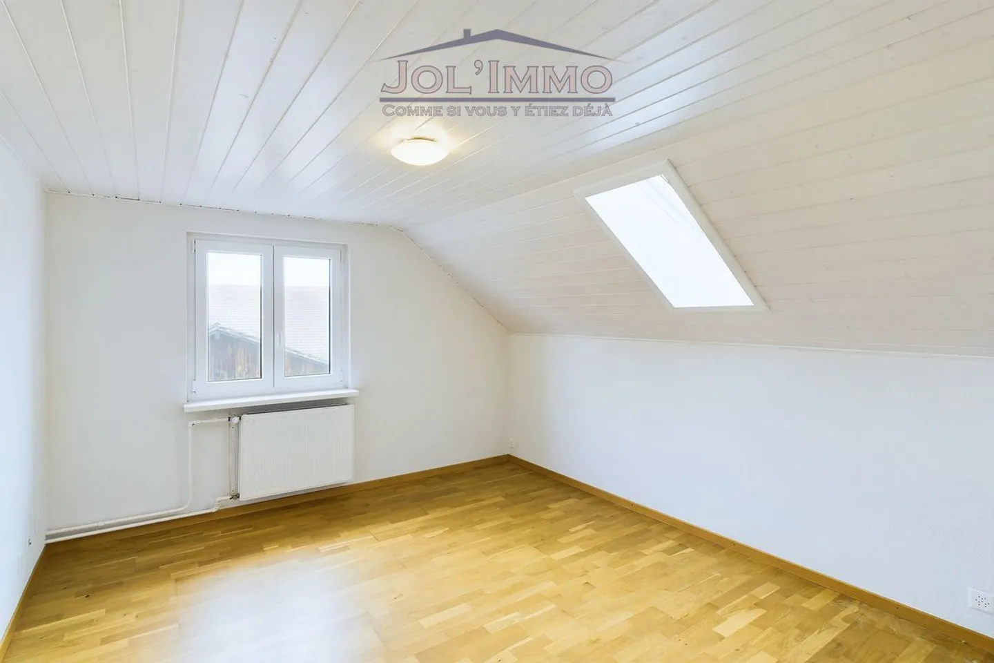 Großes Gebäude mit 3 Wohnungen - Foto 13 von 13