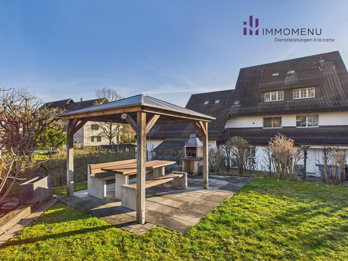 Maison multifamiliale avec un grand potentiel d'augmentation des loyers - Photo 3 sur 18