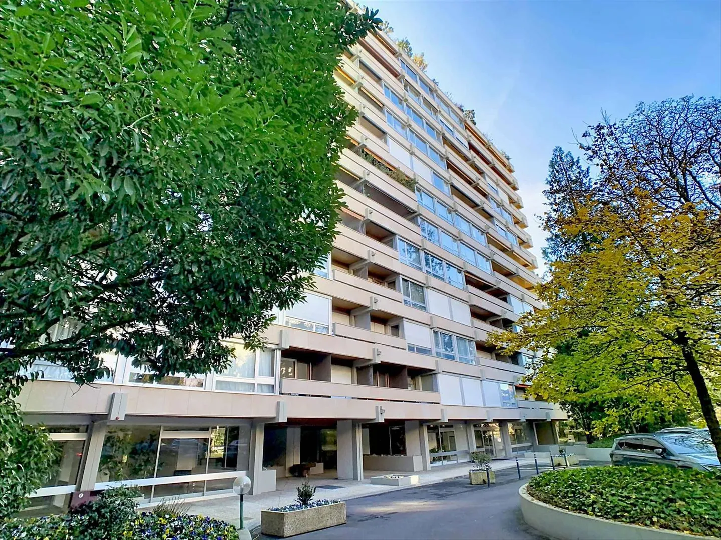 3-room apartment - Photo 1 of 9