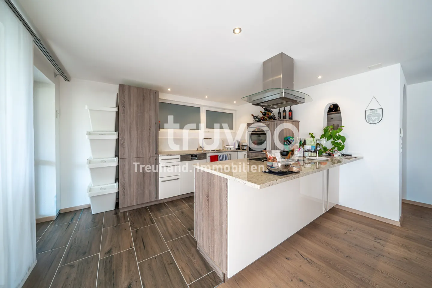Geräumiges Familienhaus mit Potenzial - Foto 2 von 13