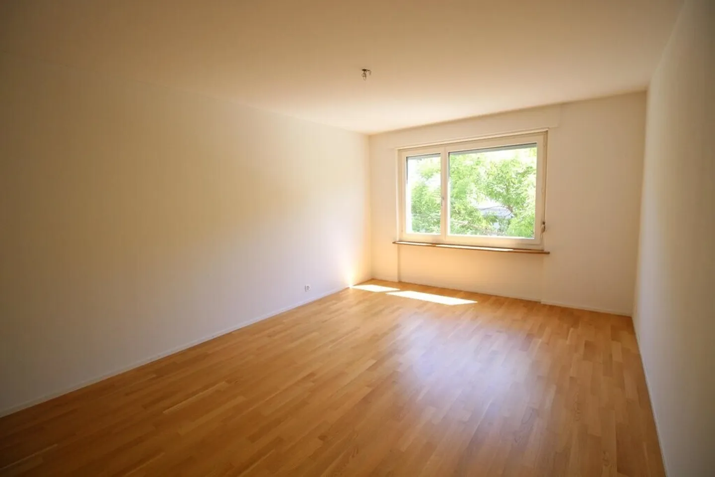 Votre nouvel appartement près du centre de Biel - Photo 3 sur 6