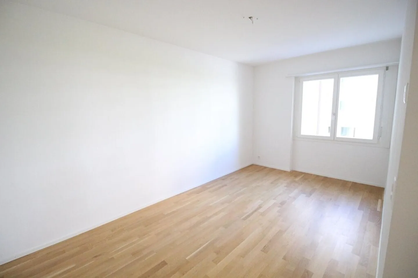 Votre nouvel appartement près du centre de Biel - Photo 4 sur 6