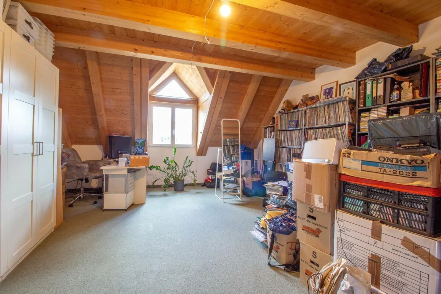 5.5-Room Terraced House with Large Useful Attic - Photo 5 of 20