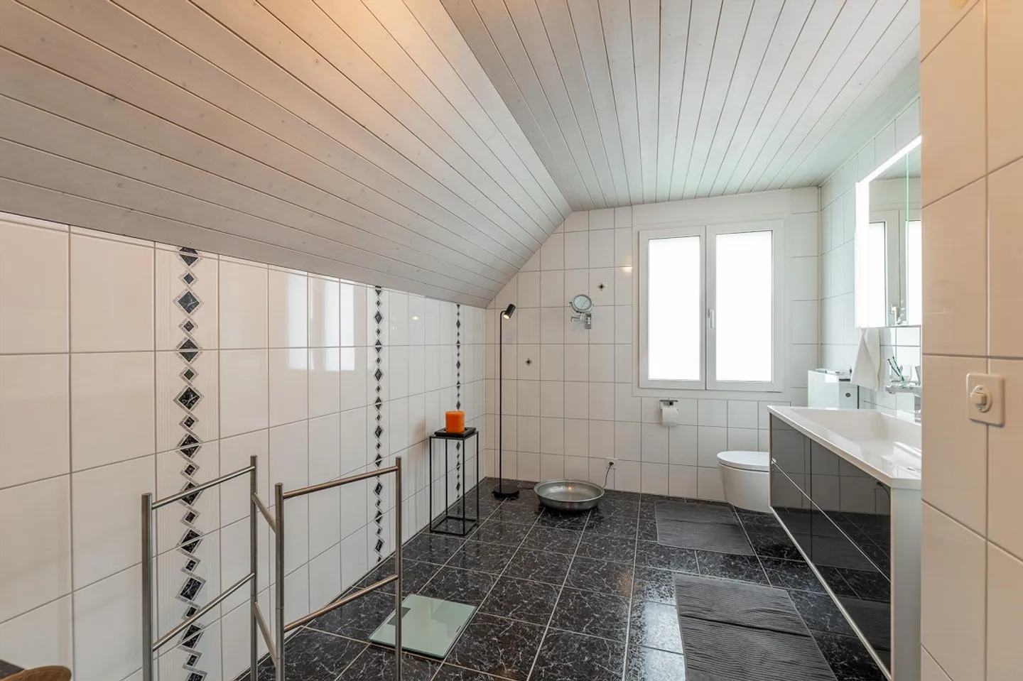 9 ½ Room House for Sale in Mettmenstetten - Photo 9 of 19