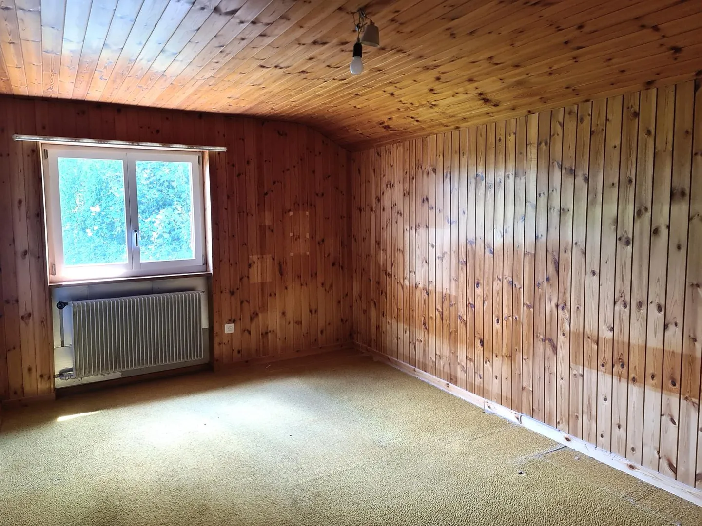 BASSECOURT - Charmante Villa mit 6,5 Zimmern zur Renovierung ideal gelegen auf - Foto 10 von 30
