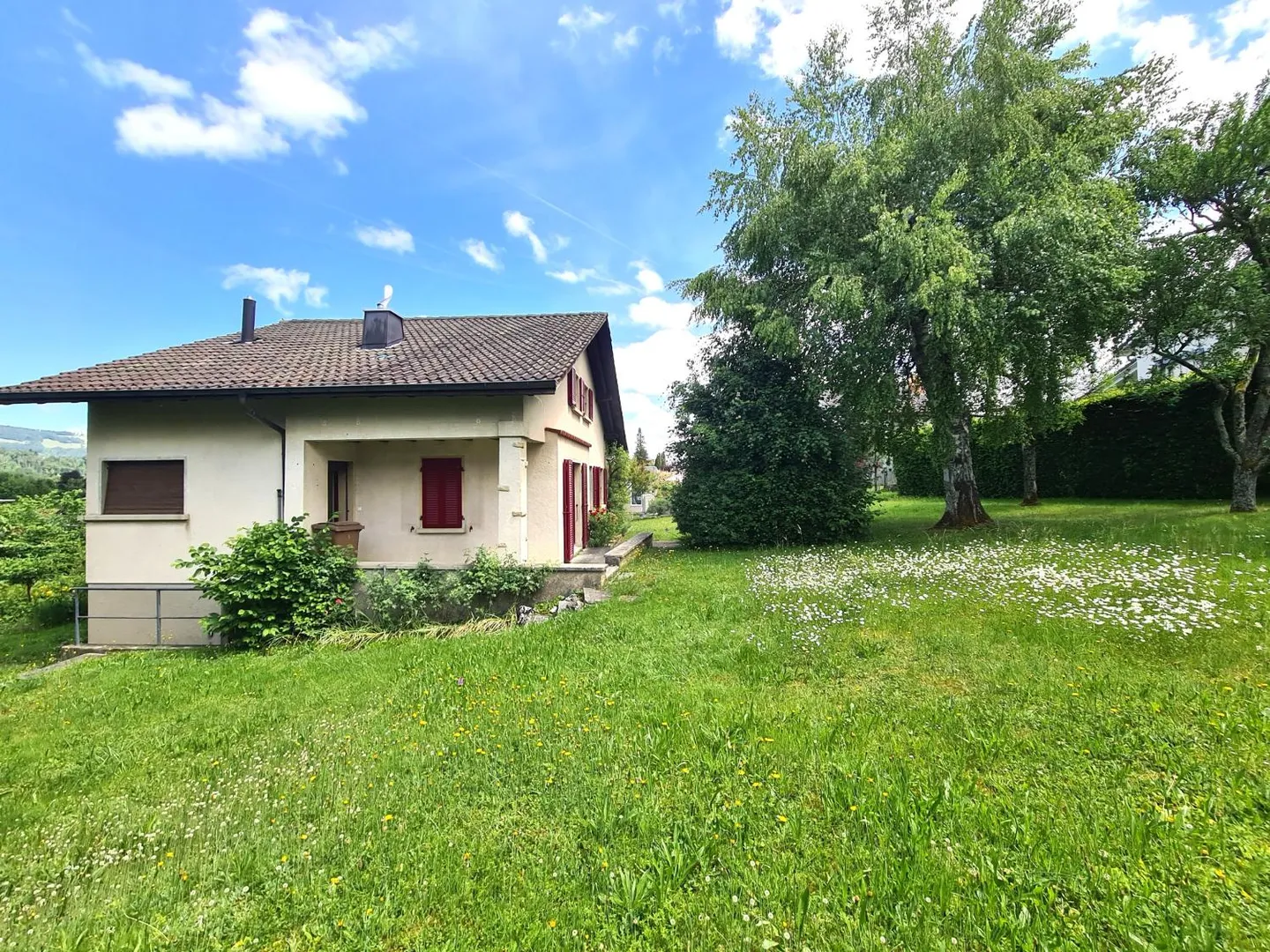BASSECOURT - Charmante Villa mit 6,5 Zimmern zur Renovierung ideal gelegen auf - Foto 16 von 30