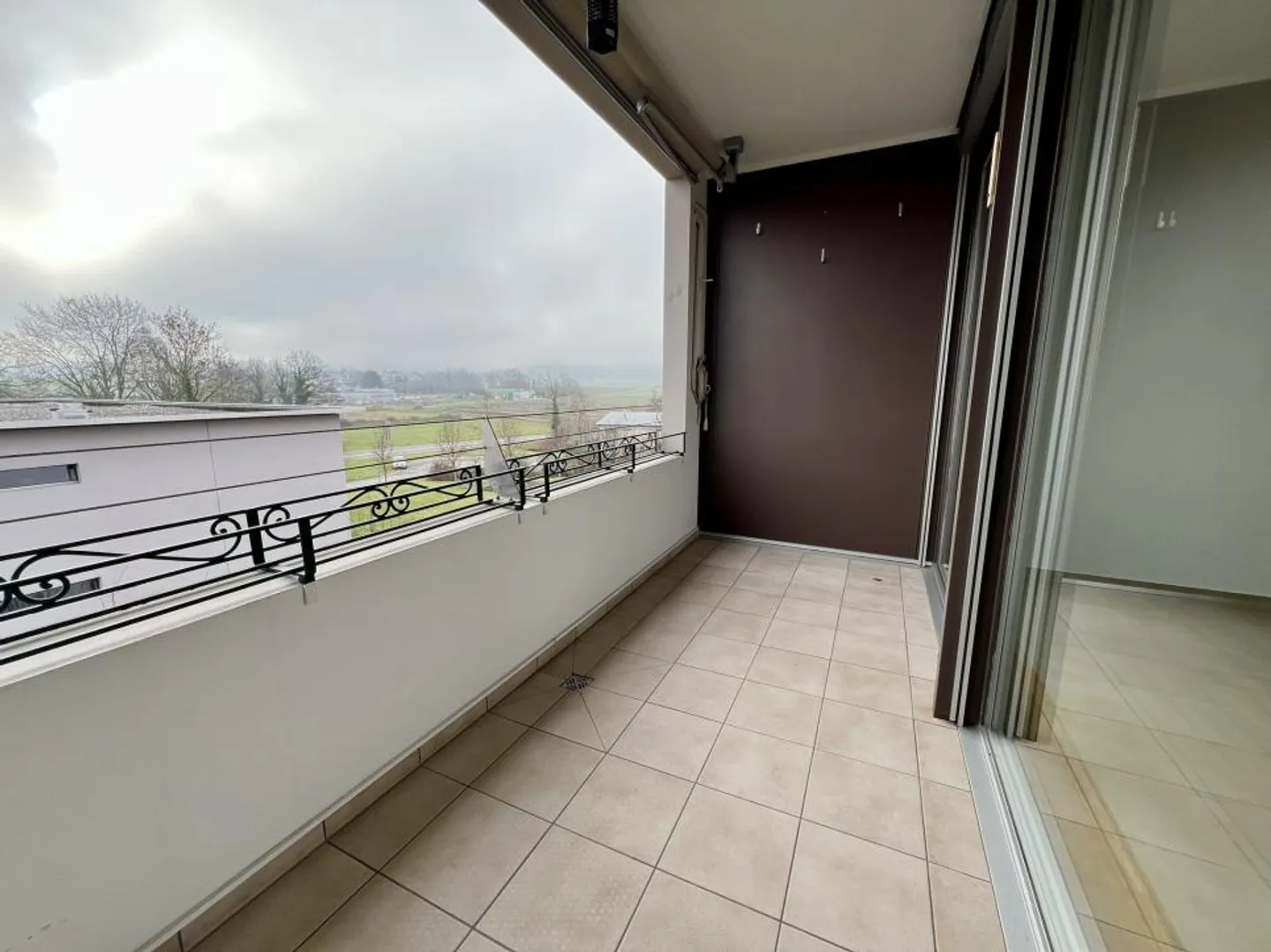 Penthouse avec 3.5 pièces - Photo 2 sur 13