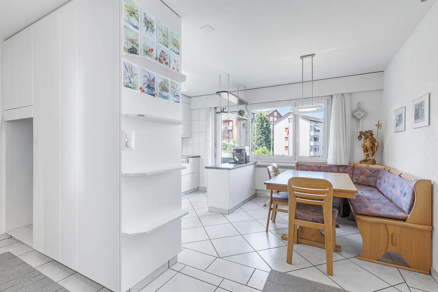 Logement familial dans un endroit calme - Photo 4 sur 13