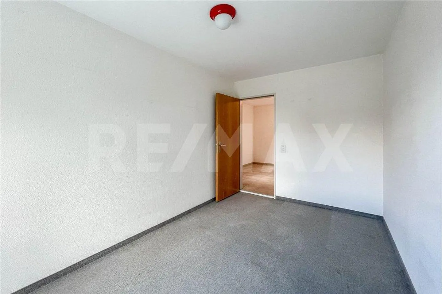 Semi-Detached House 5.5 Rooms - Photo 10 of 13