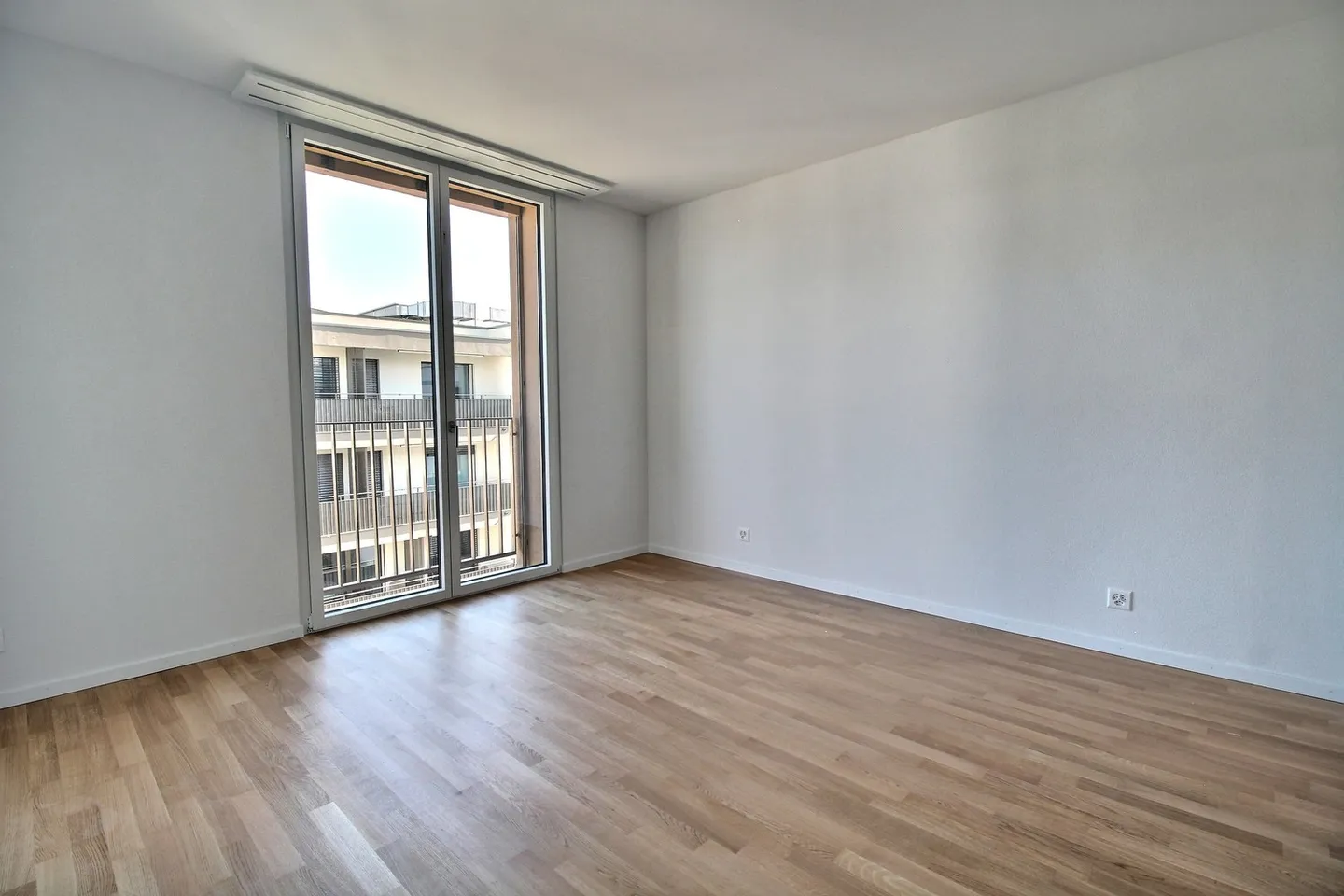 Außergewöhnliche 4,5-Zimmer-Wohnung zur Miete in Marly! - Foto 4 von 11