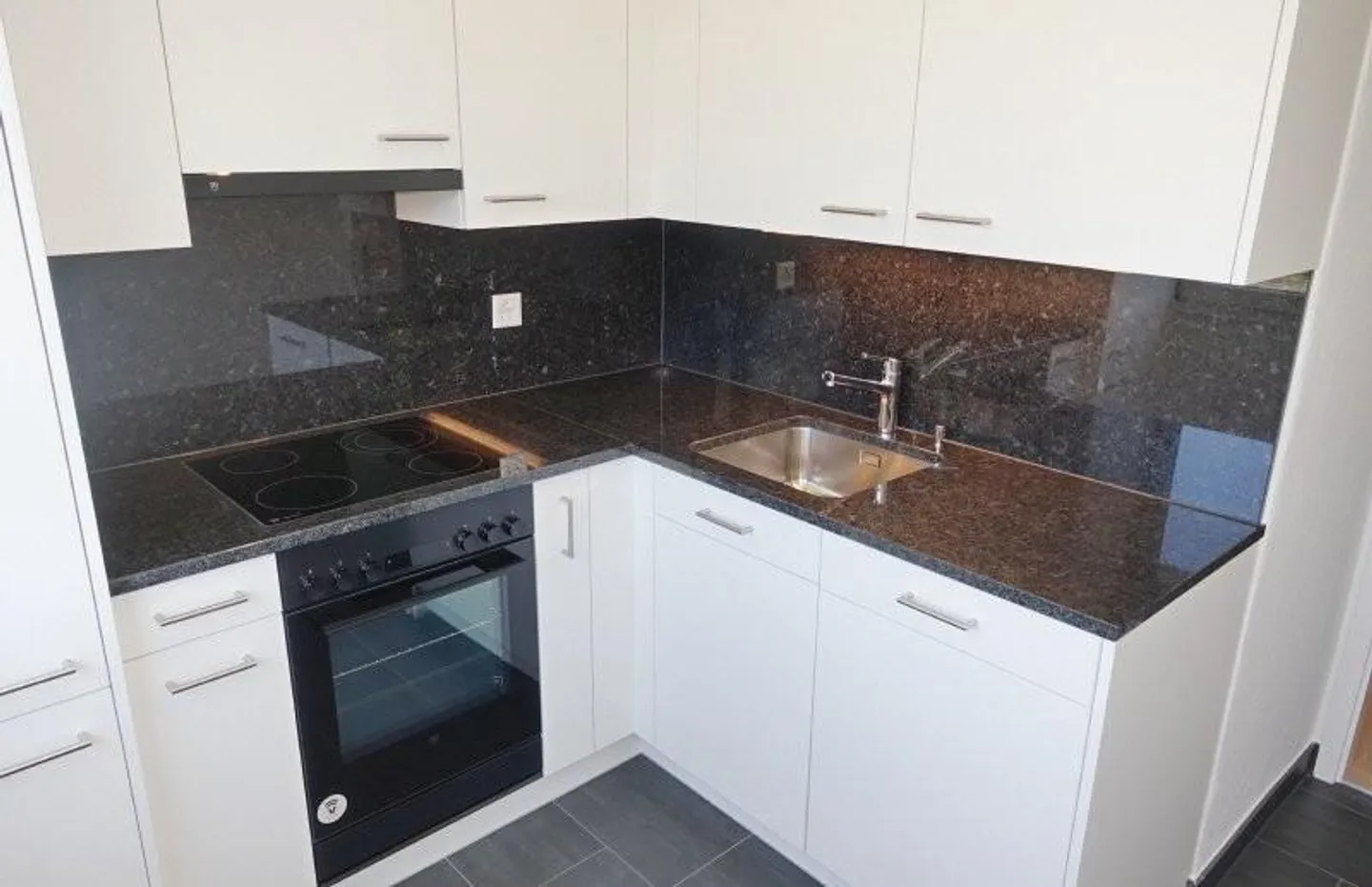 Renovierte Wohnung im Zentrum von Ebikon - Foto 1 von 8