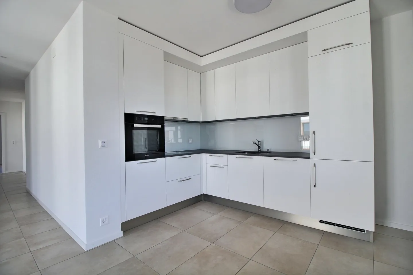 Außergewöhnliche 4,5-Zimmer-Wohnung zur Miete in Marly! - Foto 3 von 11