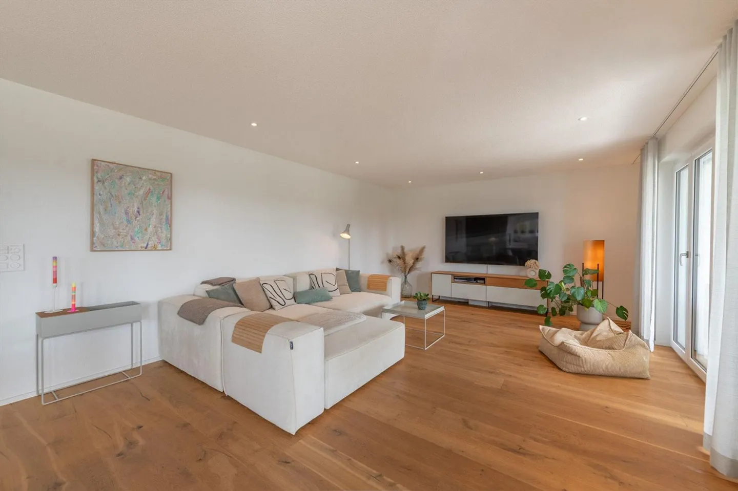 Appartamento giardino moderno e luminoso con terrazza e giardino privato - Foto 9 di 13