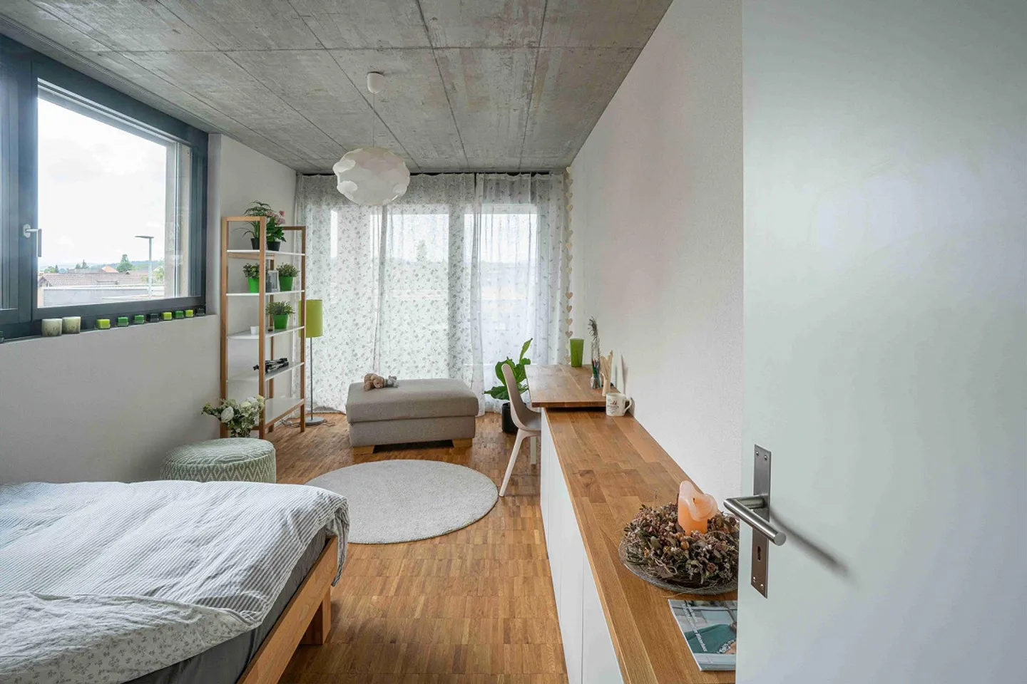 Space, Design and View at its Finest on Muniberg - Photo 11 of 12