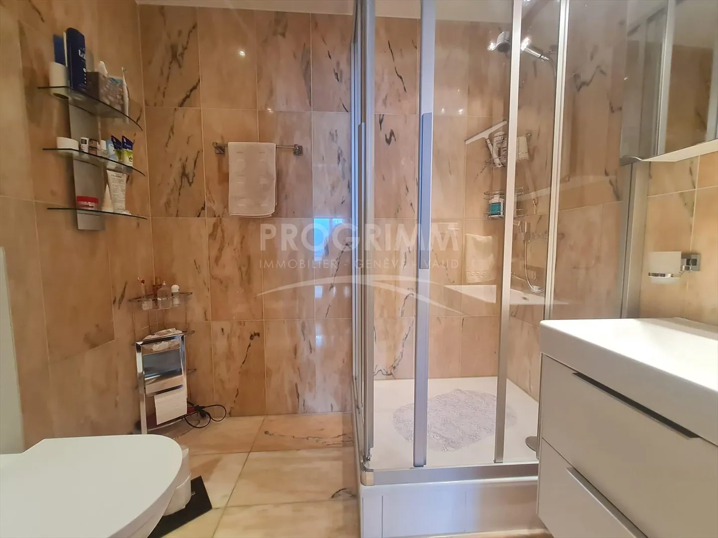 Raro: Attico 4.5 stanze - vista mozzafiato - 2 posti auto - Foto 8 di 10