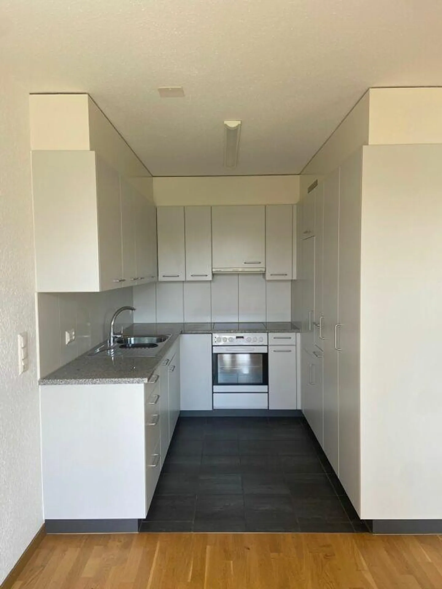 Cozy apartment with a beautiful view - Photo 2 of 5